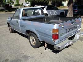 1990 TOYOTA TRUCK DLX LIGHT BLUE STD CAB 2.4L AT 2WD Z16352